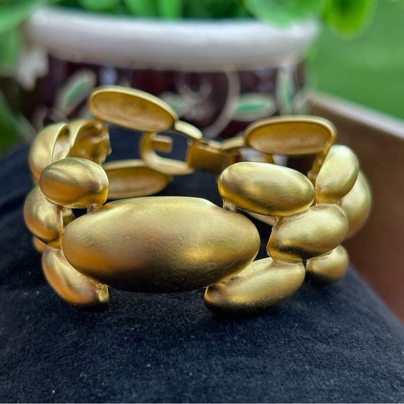Vintage Givenchy Runway Link Brushed Matte Bracelet - Picture 5 of 10